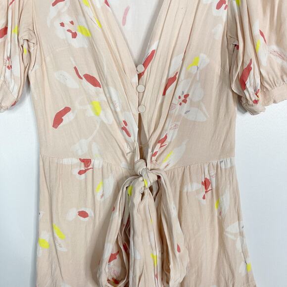 Olivaceous Small S Light Pink Floral Sassy and Sweet Romper Tie Waist Peach - Picture 4 of 12